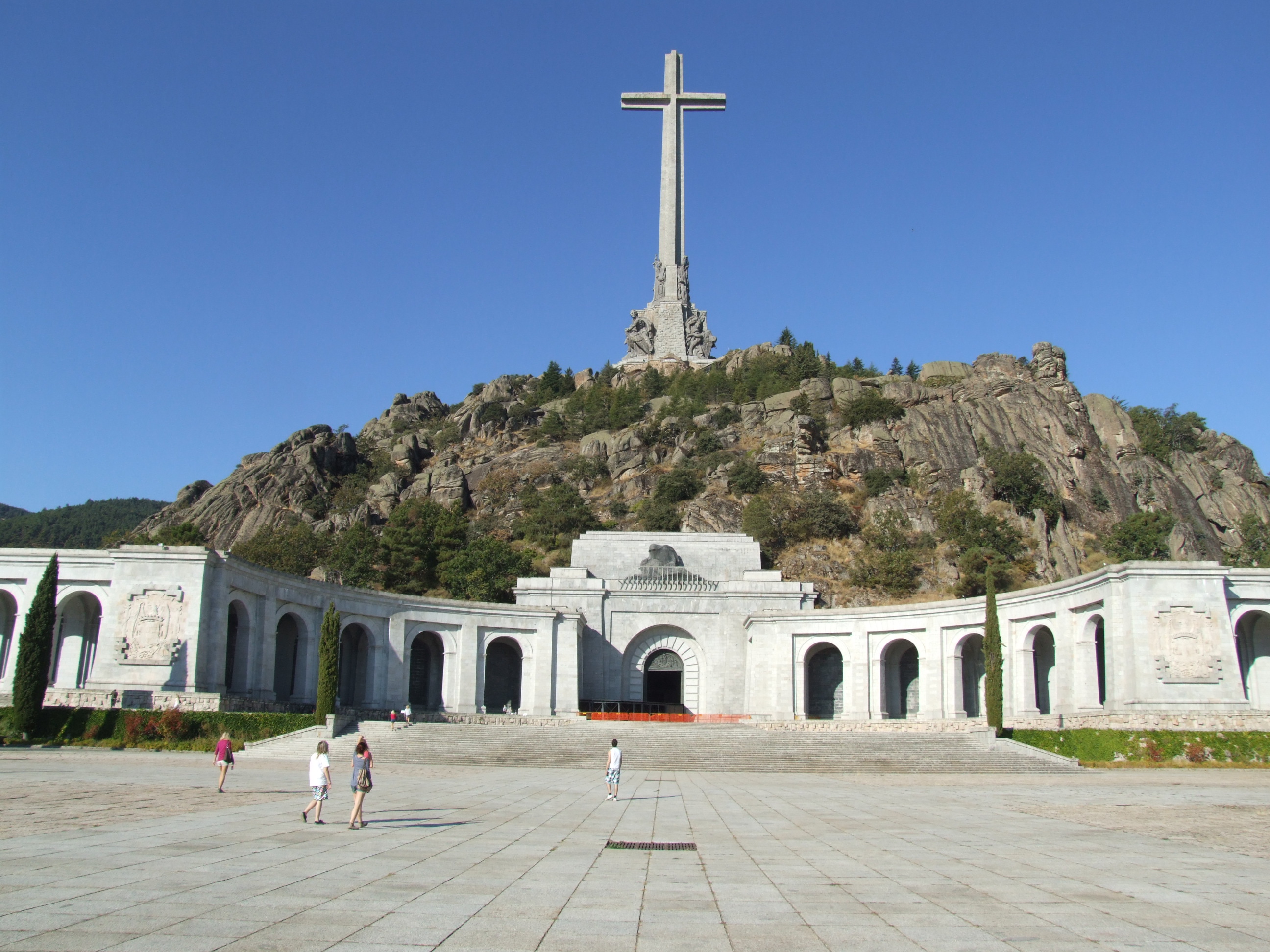 Monumentální kříž ve Valle de los Caídos
